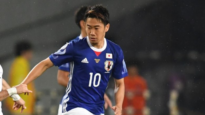 サッカー日本代表 香川真司 左肩脱臼で痛々しい姿 切り替えて頑張ります Cycle やわらかスポーツ情報サイト