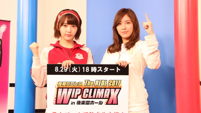 （左から）宮脇咲良（HKT48/AKB48）、松井珠理奈（SKE48）