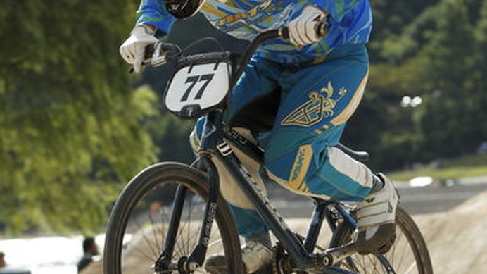 　BMXジャパンシリーズ第1戦が広島県安芸高田市の土師ダムBMXトラックで開催された。2010-2011シーズンが開幕して初めて日本で開催される国際公認大会で、2010年8月からスタートしたロンドンオリンピックの出場枠を決めるランキングのポイント集計にも含まれている。