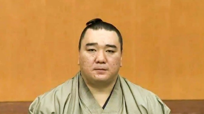 日馬富士が引退会見「自分の相撲道は感動・勇気・希望。横綱の名を汚し申し訳ない」