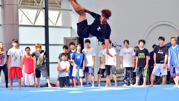 武術×エクストリームスポーツ「トリッキング」世界大会で日本人が初優勝
