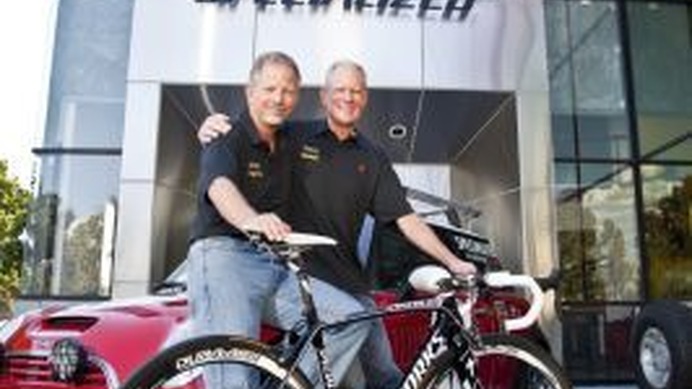 　今季はHTC・コロンビアとして活動してきた米国のプロロードチームと自転車総合メーカーのスペシャライズドが2011シーズンの契約を交わした。同チームを運営するハイロードスポーツとスペシャライズドはともにカリフォルニア州に拠点を置く企業。