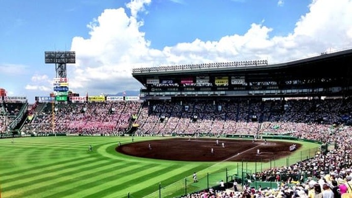 大会2日目・第3試合では日本航空石川（石川）が10-0で21世紀枠の膳所（滋賀）を下した