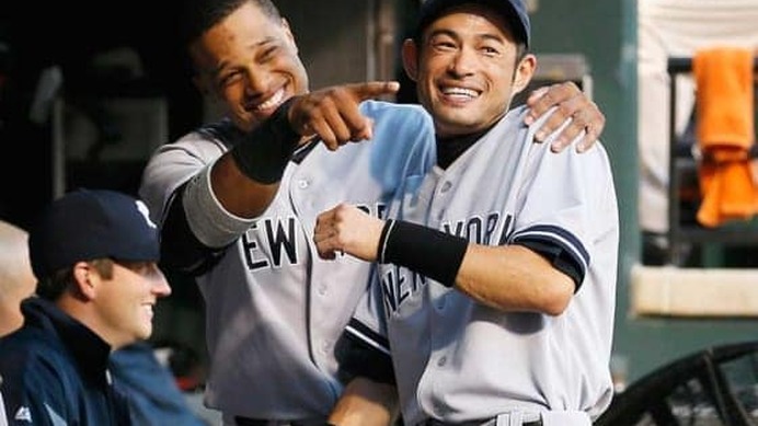 ヤンキース時代にもチームメイトだったイチロー（右）とカノ【写真：Getty Images】