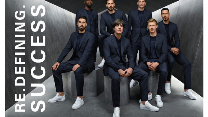 サッカードイツ代表着用モデルのセットアップ、ヒューゴ ボスが限定店舗で先行発売