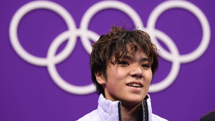 宇野昌磨のカツラ姿に「オカザえもんか」「グループサウンズっぽい」の声