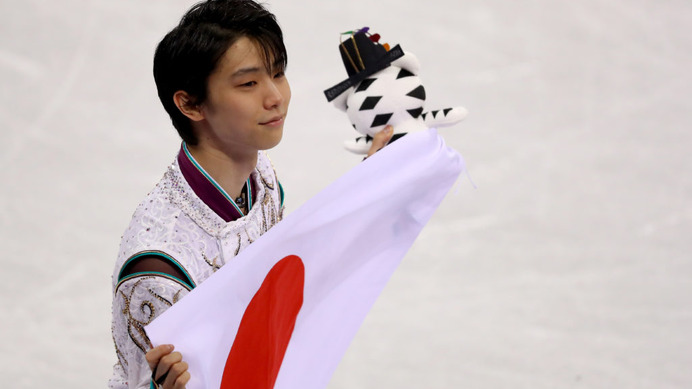 横ピースで「ファンのことを見ているよ」羽生結弦とプルシェンコの2ショット公開