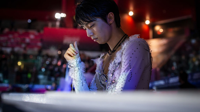 羽生結弦がサンタに変身「みんなから大きな力をもらえて幸せ」　次は世界選手権へ向けて