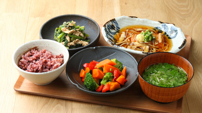 東京アスリート食堂、管理栄養士が監修した家でつくれるアスショクレシピ公開