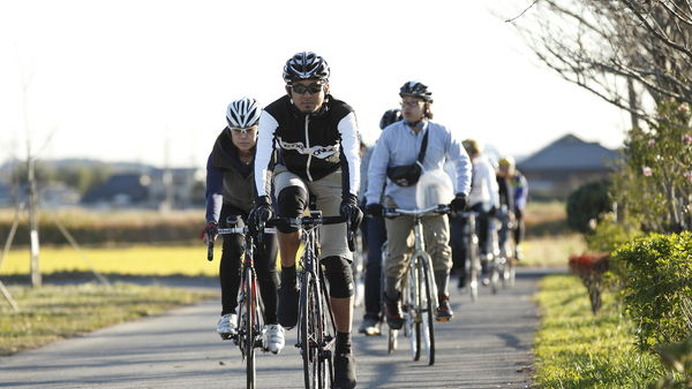 　国内外で開催される自転車レースやイベントなどの日程を掲載した「大会・イベントカレンダー」が2012年版に更新されました。海外の主要大会の来季日程や国内の注目大会も掲載されています。
　各イベントの内容（カテゴリー）、開催日や開催地、募集期間などがひと目