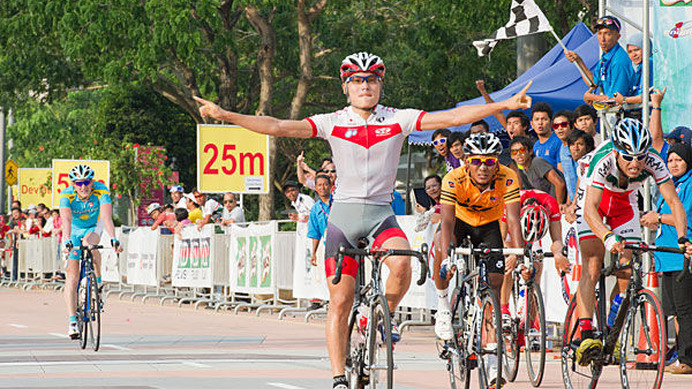 　マレーシアのクアラルンプールで開催されている第32回アジア自転車競技選手権・第19回アジア・ジュニア自転車競技選手権は、2月17日にU23ロードレースが行われ、木下智裕（ブラニャック）が少人数のゴール勝負を制して優勝した。