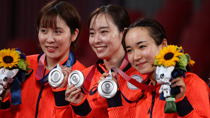 【東京五輪／卓球】女子団体、中国に敗れ涙の“銀”　伊藤美誠「悔しいですけど楽しかった」