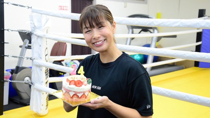 【格闘技／RIZIN.31】浅倉カンナが公開練習、7カ月ぶりの再起戦に「負けが無駄にならないように、悔しさ爆発させる」