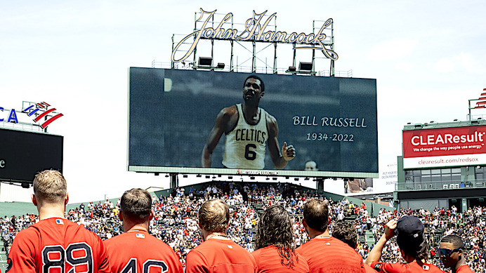 【NBA】ボストン・セルティックスの8連覇、11度優勝をけん引　ビル・ラッセル亡くなる