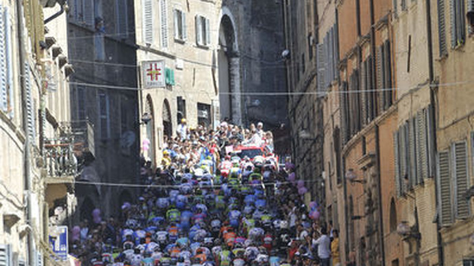 　ジロ・デ・イタリアは5月11日、ウルビーノ～ポルトサンテルピディオ間の207kmで第6ステージを行い、アンドローニジョカットリのミゲルアンヘル・ルビアノ（27＝コロンビア）が初優勝した。