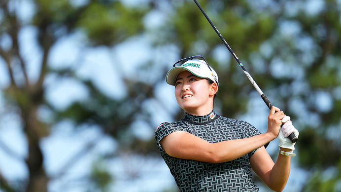 【女子ゴルフ】岩井千怜が大爆発、大会コースレコードで首位に浮上　リゾートトラスト レディス2日目