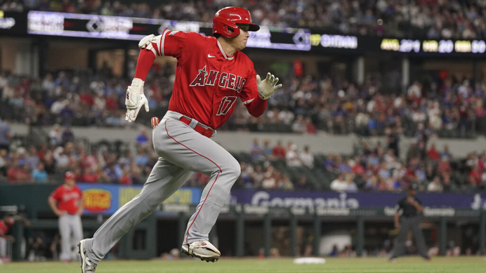 【MLB】大谷翔平、181キロ・ツーベース含む2安打3四球1盗塁で全打席出塁　10戦連続ヒットでエ軍3連勝牽引