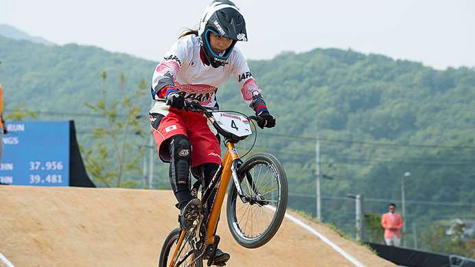 アジア競技大会女子BMXの飯端美樹