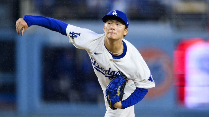 【MLB】「まだ投げるんかい」米メディアが驚き、山本由伸が8回97球2失点で4勝目　「19球連続ストライク」の球団記録も