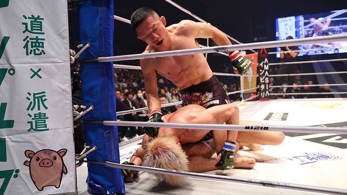 【RIZIN.45】堀口恭司、神龍誠との寝技対決を制し“クソガキ退治”　タイトル獲得＆元RIZINガールへの公開プロポーズも成功