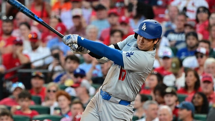 【MLB】大谷翔平、ライトオーバーのフェンス直撃179キロ打で打率「.311」へ上昇　ライバルのパ軍アラエスとは3厘差