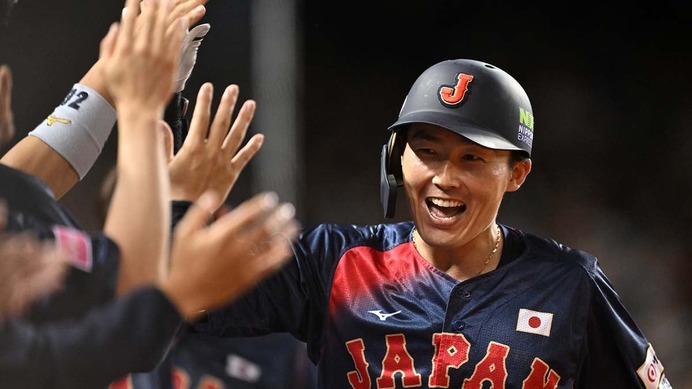 【プレミア12】侍ジャパン、辰己涼介の適時打と源田壮亮の一発で主導権　序盤リードで3連勝へ前進