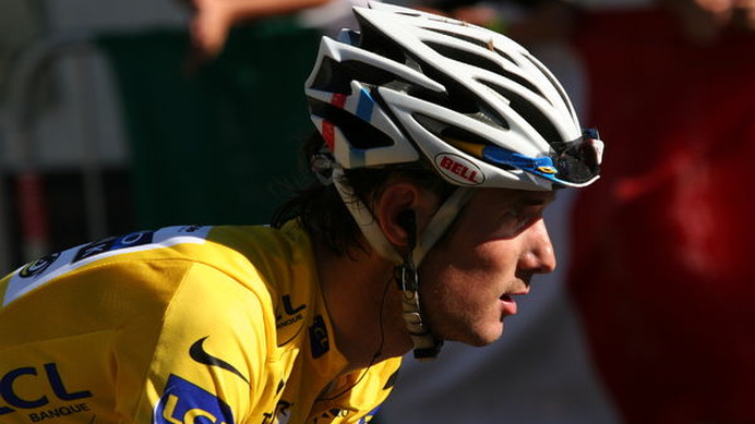 　2012年7月のツール・ド・フランス期間中に利尿剤の使用でドーピング違反となったフランク・シュレック（ルクセンブルク、ラジオシャック・レパード）は、自国のアンチドーピング機構により1年間の出場停止が処された。