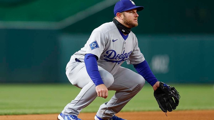 【MLB】フェアかファールか……ドジャース勝利を決めた“最後の打球”がとんでもない珍プレーだった　米記者苦笑「本当にクレイジーだよ」