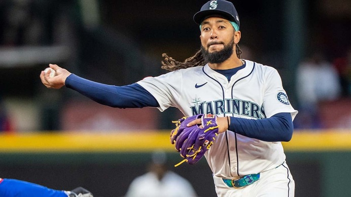 【MLB】「今週のスーパープレー集」GG賞名手の奇想天外キャッチ、マリナーズ二遊間の“神連携”は必見【4月27日～5月3日】