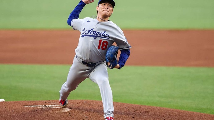 【MLB】山本由伸ヒヤリ、あわや“顔面直撃”の弾丸ライナーを好捕　公式称賛のファインプレー「171キロを奪い取った」
