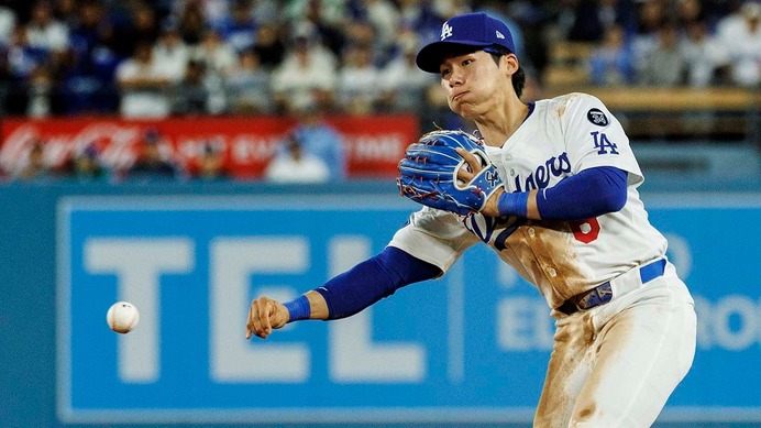 【MLB】キム落球、ドレイヤー暴投、マンシー悪送球……ドジャース、同地区対決でミス連発の大量失点　地元メディアあ然「まだ3回なのに……」