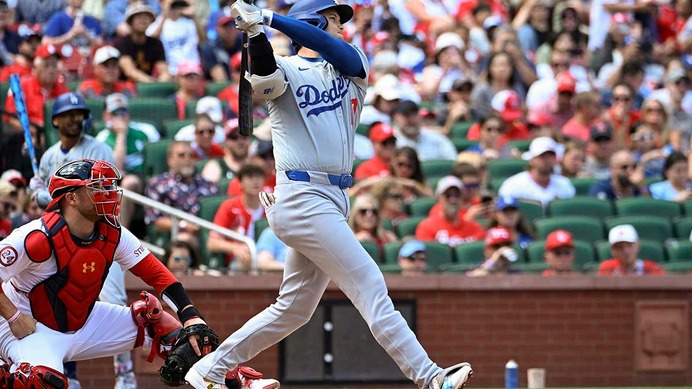 【MLB】「またやった」大谷翔平、2試合連発19号は“185キロ”弾丸アーチ　メジャー最多5本目の先頭打者弾に米記者も驚愕