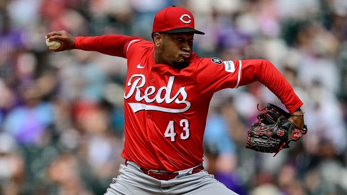 【MLB】ド軍が緊急事態のブルペン再建に動く「球宴クローザーを獲得」　現地記者は球団が下した決断に焦点「注目すべきは……」