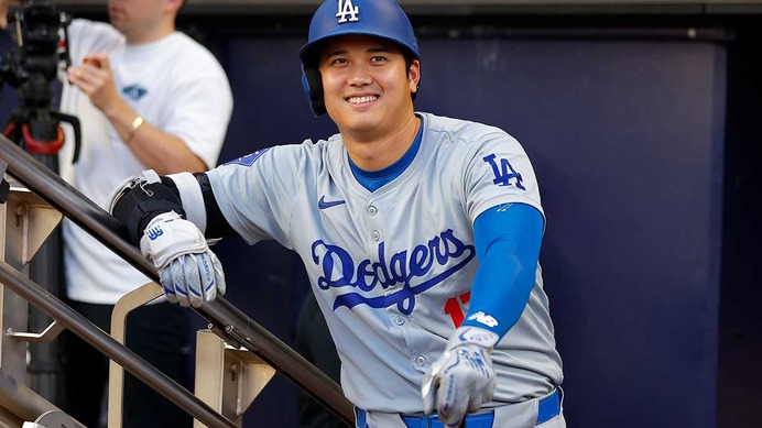 【MLB】みんな大谷翔平と話したい……相手捕手が打席中に“満面の笑顔”で談笑　「彼は史上最高の選手なんだ」と絶賛する一幕も