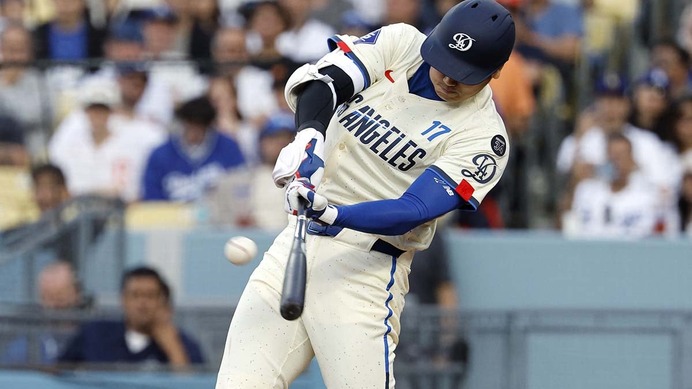 【MLB】大谷翔平、24号先頭打者アーチに“マニア”は「当然のこと」　本拠地騒然の178キロ弾、公式記者は史上2位記録に注目