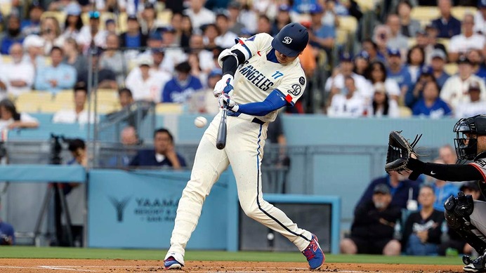 【MLB】大谷翔平、ジ軍との大一番で“178キロ豪快弾”「オオタニの7本目の先頭打者アーチ」　11試合ぶり24号に本拠地熱狂
