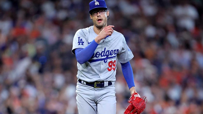 【MLB】リハビリ中の剛腕ケリー、改めてドジャース復帰を熱望「俺は1つのチームだけ」　大谷翔平から“ポルシェ贈呈”で時の人に