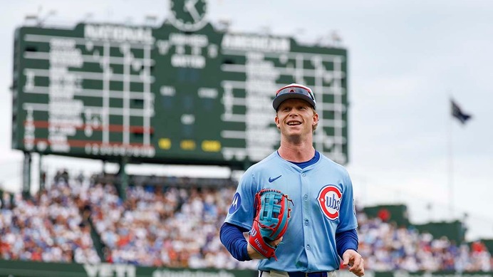 【MLB】「捕球確率5%」カブスPCA、弾丸ライナーを鮮やかダイビングキャッチ　公式絶賛の超美技「これがAS先発に選出される理由」