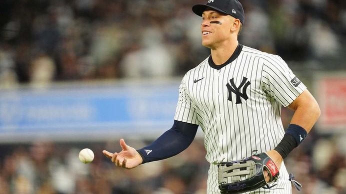 【MLB】ジャッジ、PCAの大飛球を“ホームランキャッチ”　チームを救う美技連発に指揮官も脱帽「彼は本当に優れたアスリート」