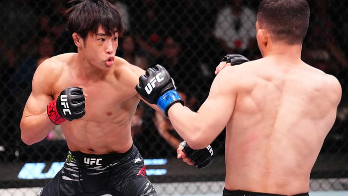 【UFC】平良達郎、打撃も効かせて2R“フェイスクランク”一本勝ち　「このレベルでこの勝ち方はすごい」と川尻達也氏も大興奮