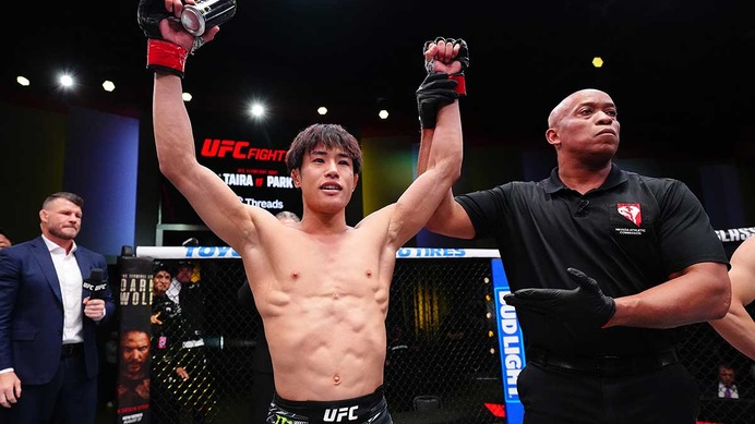 平良達郎の“圧勝”に、元UFC世界王者らが太鼓判「タイラは将来フライ級でベルトを獲得する本物の脅威だ」