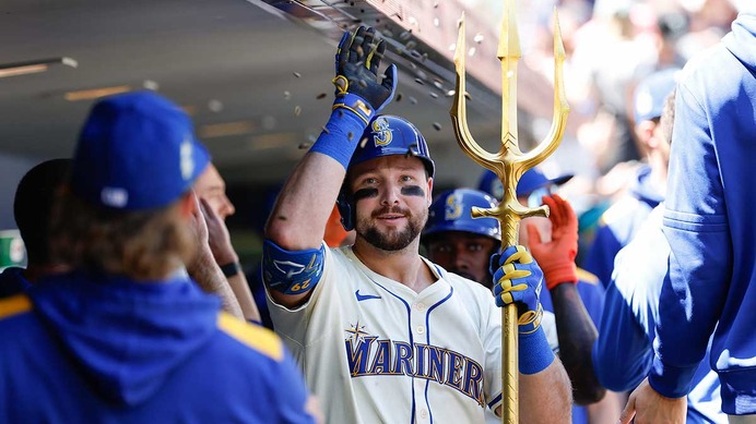 【MLB】スイッチヒッターの本塁打王ローリー、現在の「左右別打撃成績」は？　左打ちだけでも本塁打はリーグ4位