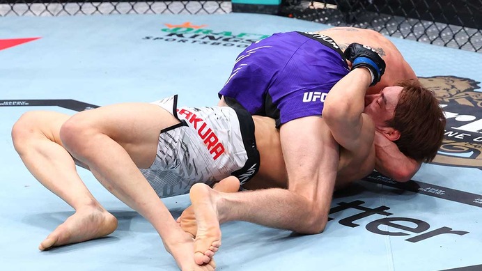 【UFC】朝倉海の2連敗に衝撃走る……「修羅いや、魔境だな」　RIZINファイターらが反応「押してたのにまじか」