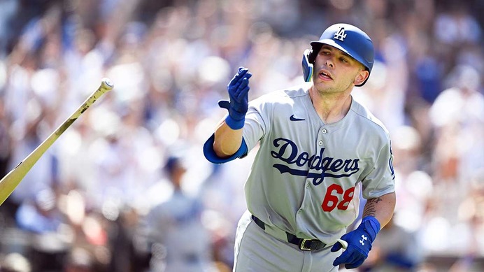【MLB】「ショウヘイと試合中ずっと……」決勝3ランを放ったド軍の24歳ルーキーに期待の声　指揮官は今後を展望「あの瞬間の自信を土台に」