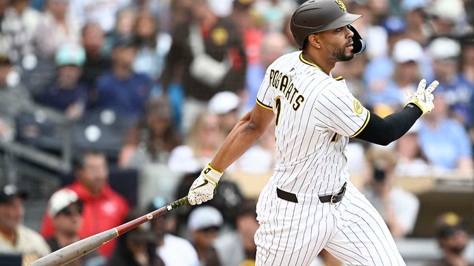 【MLB】パドレスの“ドジャース追撃”に暗雲……正遊撃手ボガーツ、痛恨の左足骨折で離脱　10年連続2桁アーチ好守の32歳