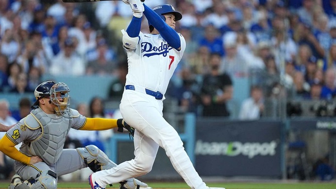 【MLB】大谷翔平、自身を援護の“187キロ”二刀流アーチ　米記者絶賛の一発「史上初の投手による先頭打者弾だ」