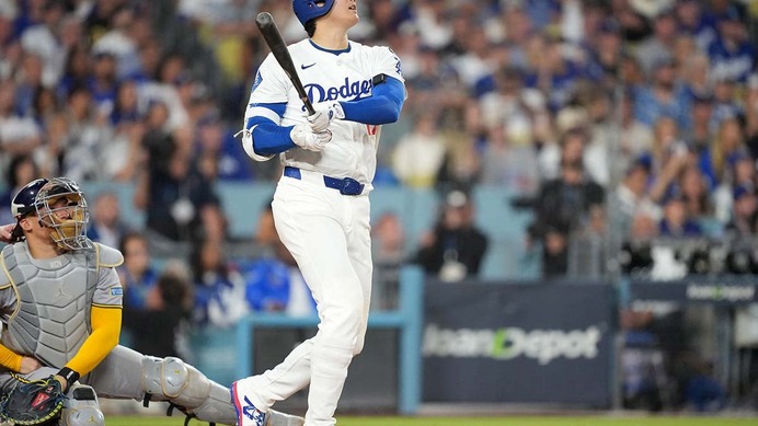 【MLB】大谷翔平、二刀流で驚愕の1試合2発“188キロ”場外アーチ「地球上でもっとも偉大な野球選手だ」　同僚フリーマンも頭抱える特大弾