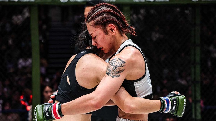 【RIZIN】ケイト・ロータス、日韓対決を制し“涙”の4連勝　恩師の前で宣言「心からやり切ったと思える所まで突っ走る」