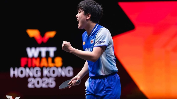 「両巨頭が激突する」張本智和、悲願の初優勝へ前進なるか　好相性の世界2位・林詩棟と準決勝で対戦　大会公式も熱視線【WTTファイナルズ香港】
