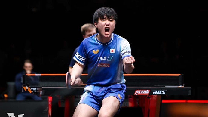 張本智和、“4度目の正直”達成の日本エースが悲願の初優勝　パリ五輪銀・モーレゴードを4－2撃破で戴冠【WTTファイナルズ香港】